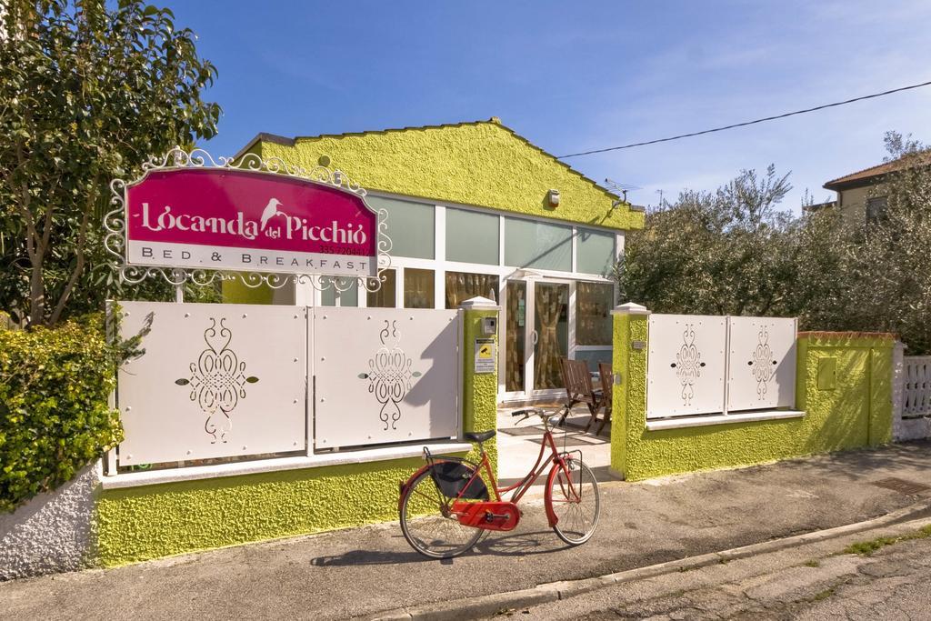 לורטו Locanda Del Picchio מראה חיצוני תמונה